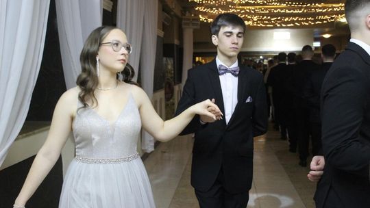 Studniówka maturzystów z IV Liceum Ogólnokształcącego w Chełmie 2026 [GALERIA ZDJĘĆ]