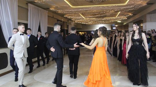 Studniówka maturzystów z IV Liceum Ogólnokształcącego w Chełmie 2026 [GALERIA ZDJĘĆ]