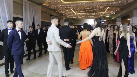 Studniówka maturzystów z IV Liceum Ogólnokształcącego w Chełmie 2026 [GALERIA ZDJĘĆ]