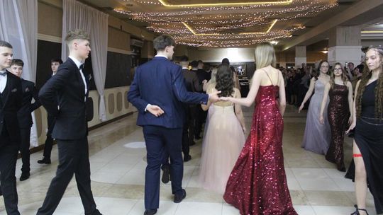 Studniówka maturzystów z IV Liceum Ogólnokształcącego w Chełmie 2026 [GALERIA ZDJĘĆ]