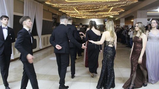 Studniówka maturzystów z IV Liceum Ogólnokształcącego w Chełmie 2026 [GALERIA ZDJĘĆ]