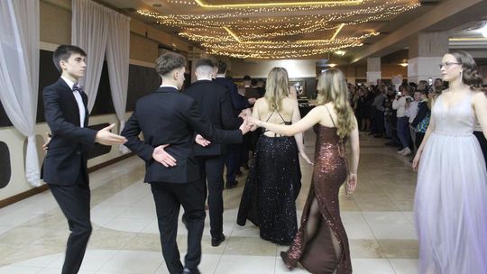 Studniówka maturzystów z IV Liceum Ogólnokształcącego w Chełmie 2026 [GALERIA ZDJĘĆ]