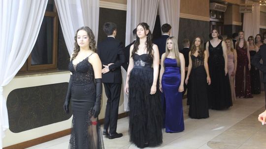 Studniówka maturzystów z IV Liceum Ogólnokształcącego w Chełmie 2026 [GALERIA ZDJĘĆ]