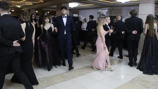 Studniówka maturzystów z IV Liceum Ogólnokształcącego w Chełmie 2026 [GALERIA ZDJĘĆ]