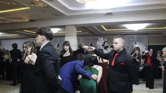 Studniówka maturzystów z IV Liceum Ogólnokształcącego w Chełmie 2026 [GALERIA ZDJĘĆ]