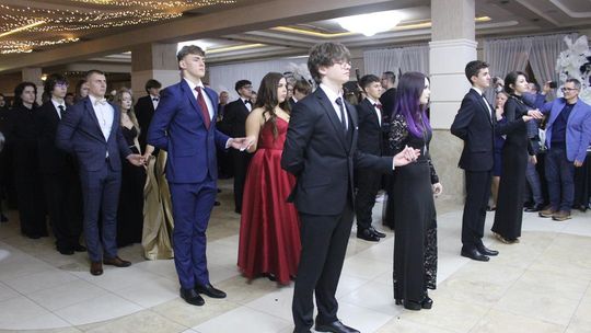 Studniówka maturzystów z IV Liceum Ogólnokształcącego w Chełmie 2026 [GALERIA ZDJĘĆ]