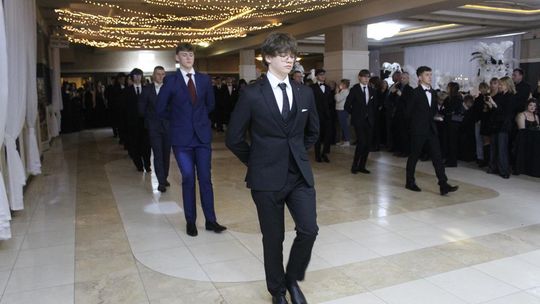 Studniówka maturzystów z IV Liceum Ogólnokształcącego w Chełmie 2026 [GALERIA ZDJĘĆ]