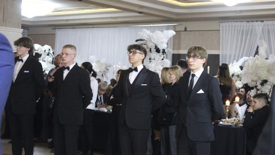 Studniówka maturzystów z IV Liceum Ogólnokształcącego w Chełmie 2026 [GALERIA ZDJĘĆ]