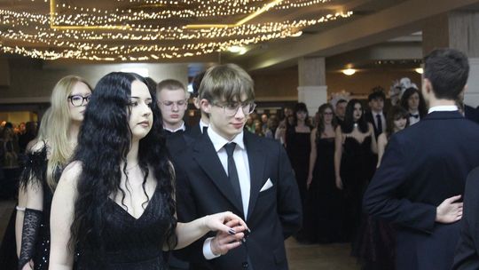 Studniówka maturzystów z IV Liceum Ogólnokształcącego w Chełmie 2026 [GALERIA ZDJĘĆ]