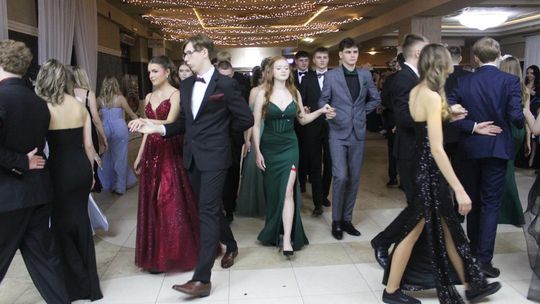 Studniówka maturzystów z IV Liceum Ogólnokształcącego w Chełmie 2026 [GALERIA ZDJĘĆ]