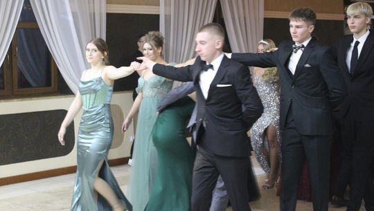 Studniówka maturzystów z IV Liceum Ogólnokształcącego w Chełmie 2026 [GALERIA ZDJĘĆ]