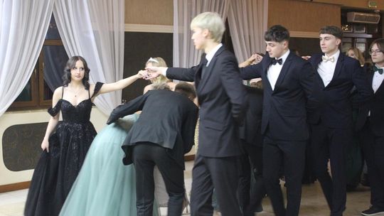 Studniówka maturzystów z IV Liceum Ogólnokształcącego w Chełmie 2026 [GALERIA ZDJĘĆ]