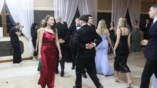 Studniówka maturzystów z IV Liceum Ogólnokształcącego w Chełmie 2026 [GALERIA ZDJĘĆ]