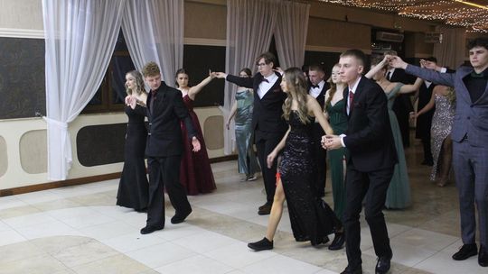 Studniówka maturzystów z IV Liceum Ogólnokształcącego w Chełmie 2026 [GALERIA ZDJĘĆ]