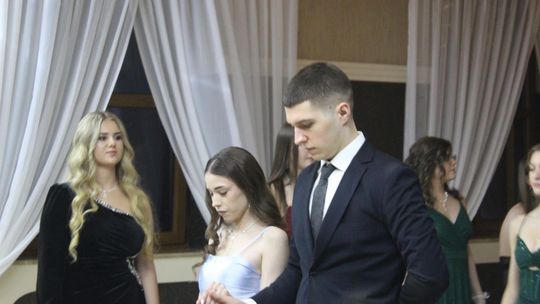 Studniówka maturzystów z IV Liceum Ogólnokształcącego w Chełmie 2026 [GALERIA ZDJĘĆ]