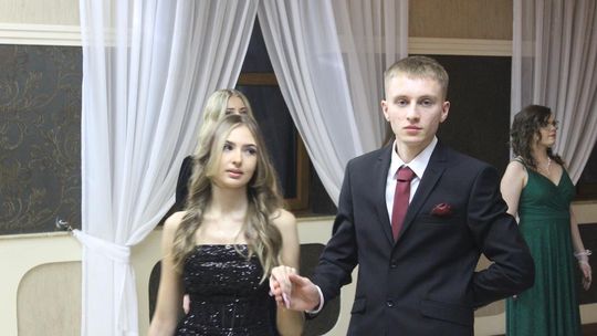 Studniówka maturzystów z IV Liceum Ogólnokształcącego w Chełmie 2026 [GALERIA ZDJĘĆ]