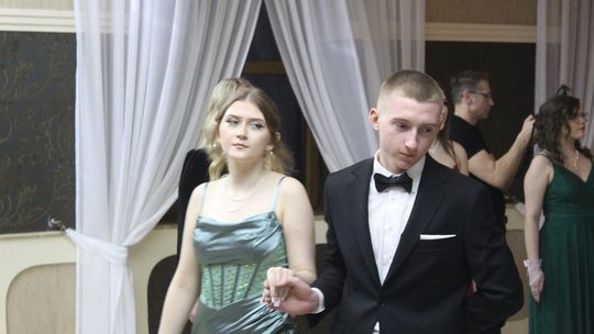 Studniówka maturzystów z IV Liceum Ogólnokształcącego w Chełmie 2026 [GALERIA ZDJĘĆ]