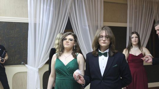 Studniówka maturzystów z IV Liceum Ogólnokształcącego w Chełmie 2026 [GALERIA ZDJĘĆ]