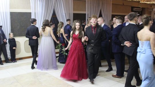 Studniówka maturzystów z IV Liceum Ogólnokształcącego w Chełmie 2026 [GALERIA ZDJĘĆ]