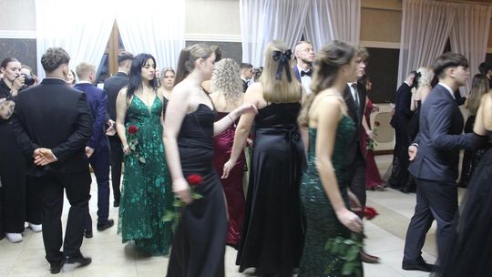 Studniówka maturzystów z IV Liceum Ogólnokształcącego w Chełmie 2026 [GALERIA ZDJĘĆ]