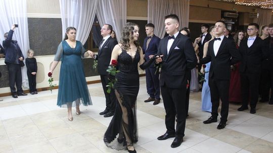 Studniówka maturzystów z IV Liceum Ogólnokształcącego w Chełmie 2026 [GALERIA ZDJĘĆ]