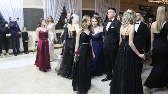 Studniówka maturzystów z IV Liceum Ogólnokształcącego w Chełmie 2026 [GALERIA ZDJĘĆ]