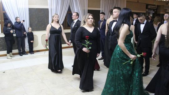 Studniówka maturzystów z IV Liceum Ogólnokształcącego w Chełmie 2026 [GALERIA ZDJĘĆ]