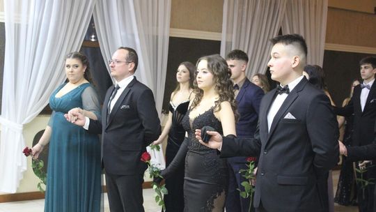 Studniówka maturzystów z IV Liceum Ogólnokształcącego w Chełmie 2026 [GALERIA ZDJĘĆ]