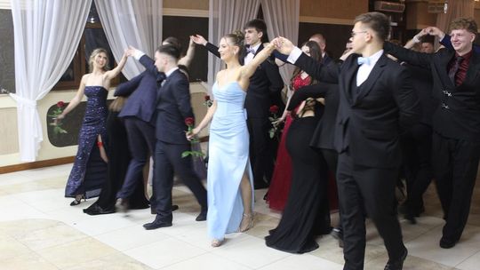 Studniówka maturzystów z IV Liceum Ogólnokształcącego w Chełmie 2026 [GALERIA ZDJĘĆ]