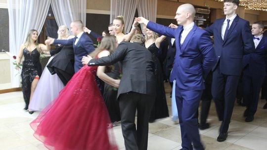 Studniówka maturzystów z IV Liceum Ogólnokształcącego w Chełmie 2026 [GALERIA ZDJĘĆ]