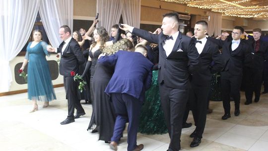 Studniówka maturzystów z IV Liceum Ogólnokształcącego w Chełmie 2026 [GALERIA ZDJĘĆ]