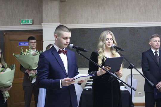 Studniówka maturzystów z IV Liceum Ogólnokształcącego w Chełmie 2026 [GALERIA ZDJĘĆ]