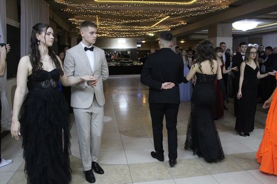 Studniówka maturzystów z IV Liceum Ogólnokształcącego w Chełmie 2026 [GALERIA ZDJĘĆ]