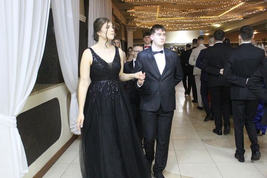 Studniówka maturzystów z IV Liceum Ogólnokształcącego w Chełmie 2026 [GALERIA ZDJĘĆ]