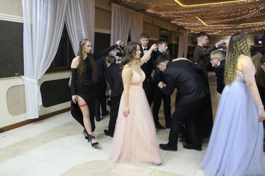 Studniówka maturzystów z IV Liceum Ogólnokształcącego w Chełmie 2026 [GALERIA ZDJĘĆ]