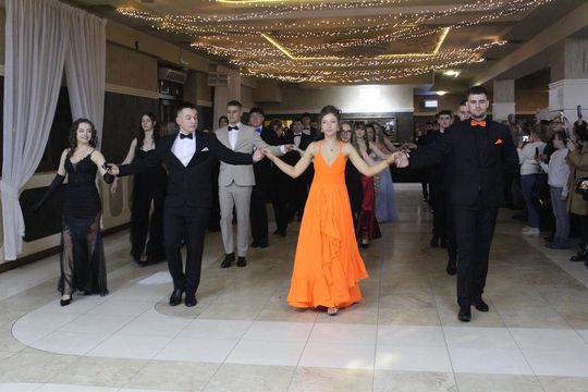 Studniówka maturzystów z IV Liceum Ogólnokształcącego w Chełmie 2026 [GALERIA ZDJĘĆ]