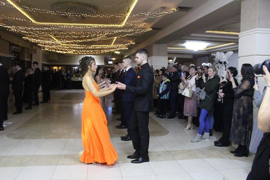 Studniówka maturzystów z IV Liceum Ogólnokształcącego w Chełmie 2026 [GALERIA ZDJĘĆ]