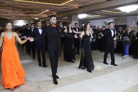 Studniówka maturzystów z IV Liceum Ogólnokształcącego w Chełmie 2026 [GALERIA ZDJĘĆ]