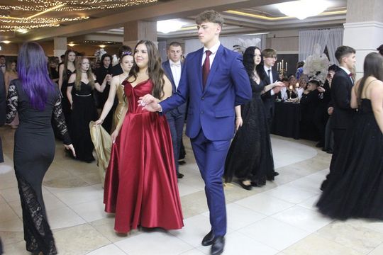 Studniówka maturzystów z IV Liceum Ogólnokształcącego w Chełmie 2026 [GALERIA ZDJĘĆ]