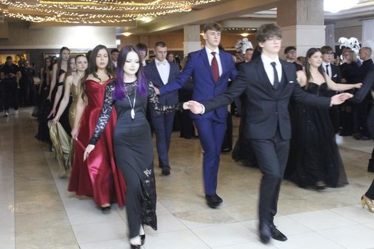 Studniówka maturzystów z IV Liceum Ogólnokształcącego w Chełmie 2026 [GALERIA ZDJĘĆ]