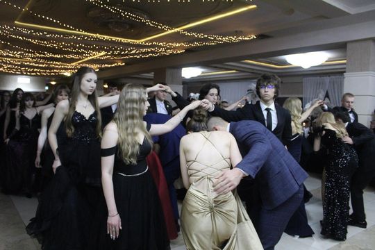 Studniówka maturzystów z IV Liceum Ogólnokształcącego w Chełmie 2026 [GALERIA ZDJĘĆ]