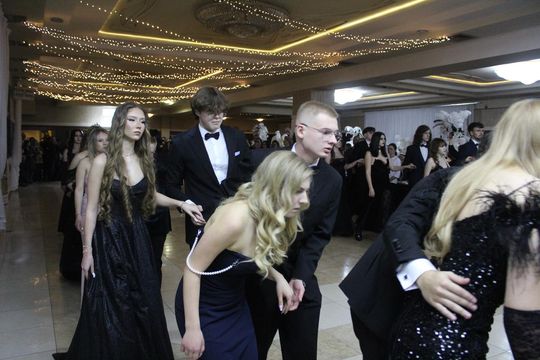 Studniówka maturzystów z IV Liceum Ogólnokształcącego w Chełmie 2026 [GALERIA ZDJĘĆ]