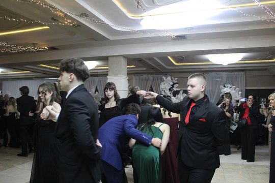 Studniówka maturzystów z IV Liceum Ogólnokształcącego w Chełmie 2026 [GALERIA ZDJĘĆ]