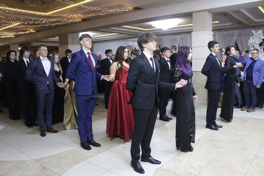 Studniówka maturzystów z IV Liceum Ogólnokształcącego w Chełmie 2026 [GALERIA ZDJĘĆ]