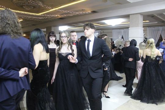 Studniówka maturzystów z IV Liceum Ogólnokształcącego w Chełmie 2026 [GALERIA ZDJĘĆ]