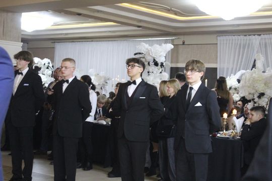 Studniówka maturzystów z IV Liceum Ogólnokształcącego w Chełmie 2026 [GALERIA ZDJĘĆ]