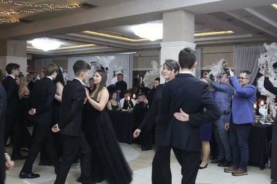 Studniówka maturzystów z IV Liceum Ogólnokształcącego w Chełmie 2026 [GALERIA ZDJĘĆ]