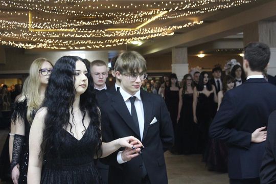 Studniówka maturzystów z IV Liceum Ogólnokształcącego w Chełmie 2026 [GALERIA ZDJĘĆ]