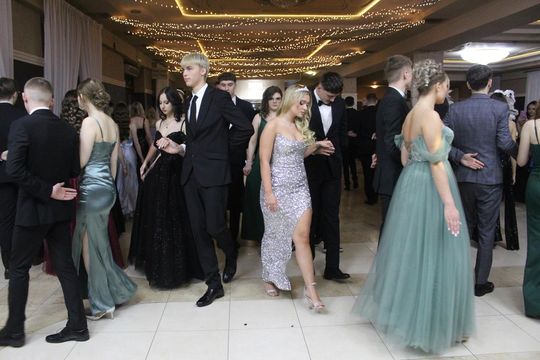 Studniówka maturzystów z IV Liceum Ogólnokształcącego w Chełmie 2026 [GALERIA ZDJĘĆ]