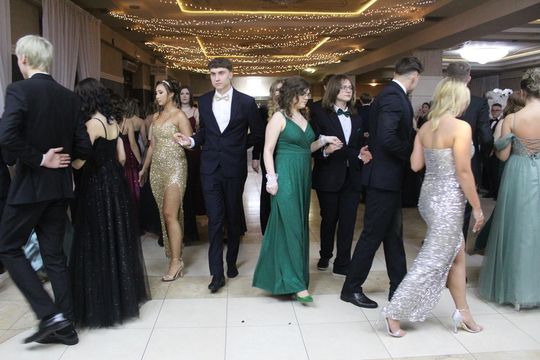 Studniówka maturzystów z IV Liceum Ogólnokształcącego w Chełmie 2026 [GALERIA ZDJĘĆ]